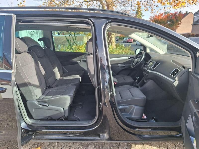 Gebraucht VW Sharan Comfortline 150 PS (110 kW) 2015 Schwarz Van / Kleinbus