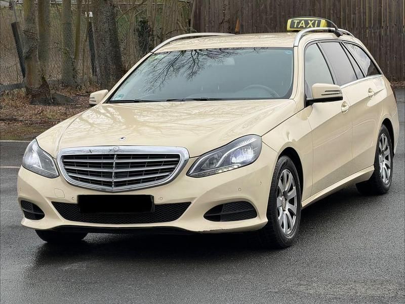 Gebraucht Mercedes E200 136 PS (100 kW) 2016 Gelb Kombi
