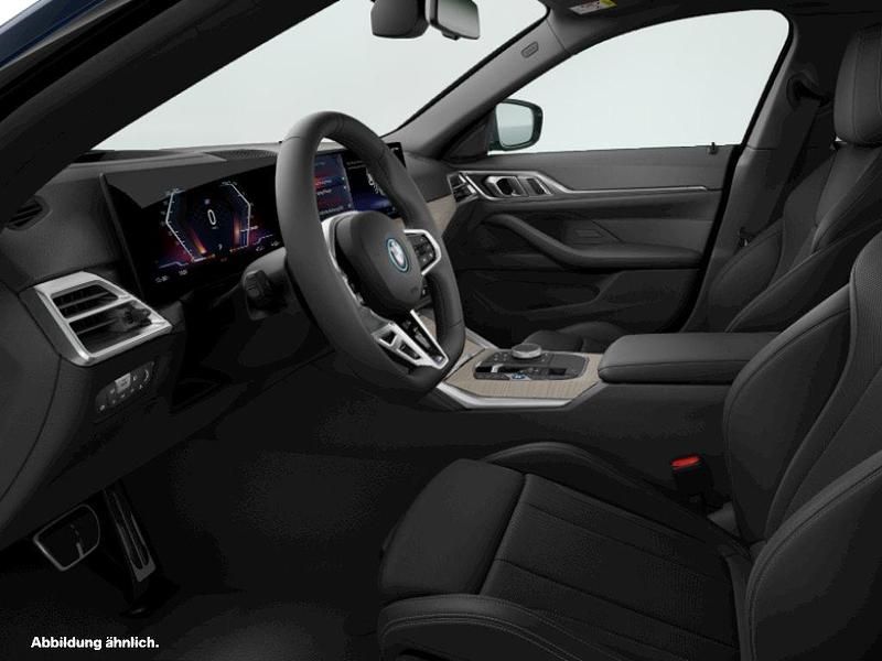 Blau Gebraucht 2025 BMW i4 M Sport Limousine | 53.980 € (Teuer) - Bild 1/2