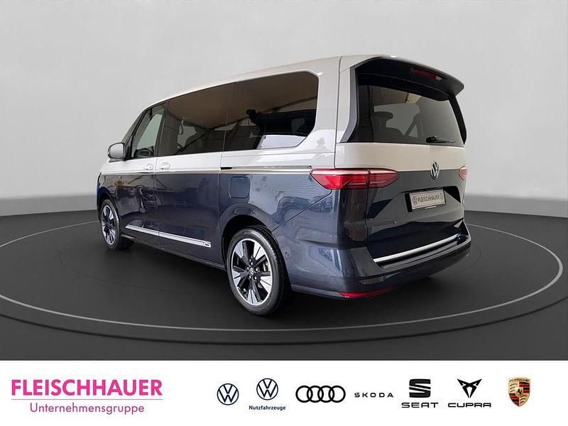 Neu VW Multivan Life 150 PS (110 kW) 2026 Schwarz Van