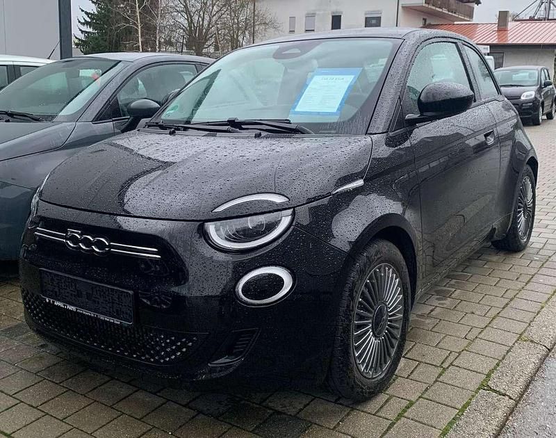 Colore esterno (onyx schwarz) Gebraucht 2022 Fiat 500e Icon Limousine | 19.990 € (Guter Preis) - Bild 1/4