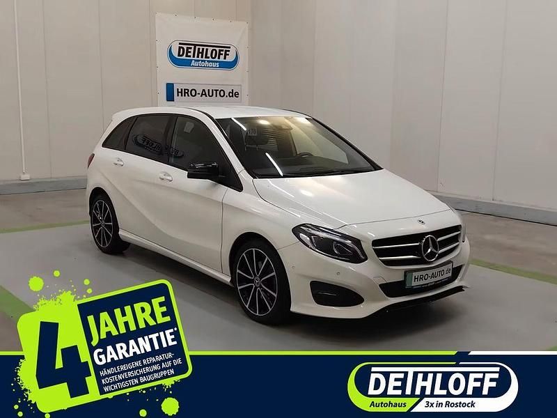 Weiß Gebraucht 2018 Mercedes B180 Edition Van / Kleinbus | 18.810 € (Fairer Preis) - Bild 1/4