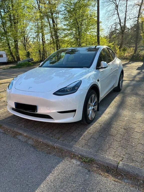 Gebraucht Tesla Model Y 255 kW (347 PS) 2024 Weiß SUV