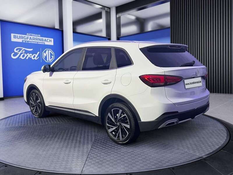 Gebraucht MG ZS Luxury 197 PS (144 kW) 2024 Weiß Limousine