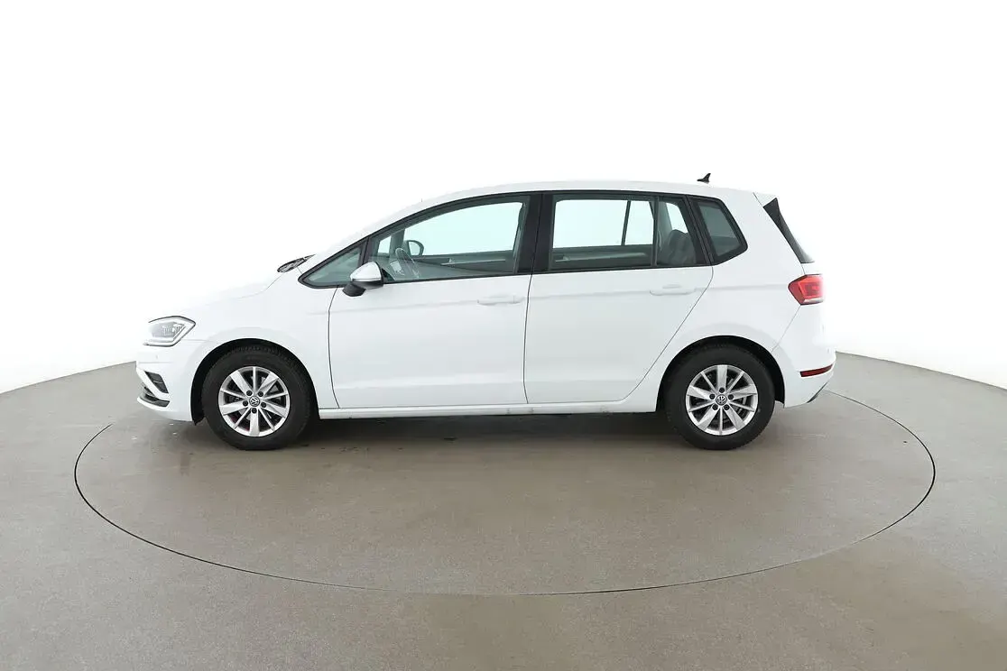 Gebraucht VW Golf Sportsvan Trendline 2018 Weiß Van / Kleinbus