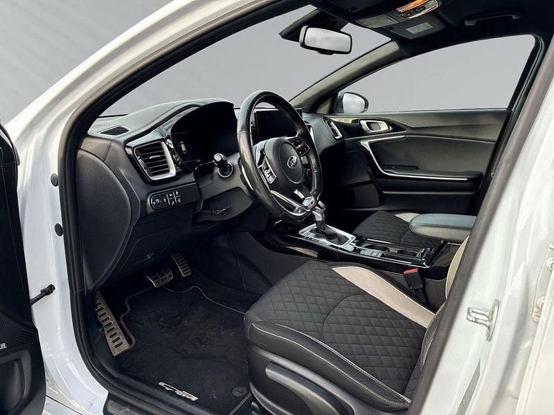 Gebraucht Kia ProCeed GT-Line 136 PS (100 kW) 2020 Wd) cararraweiss (weiss Kombi