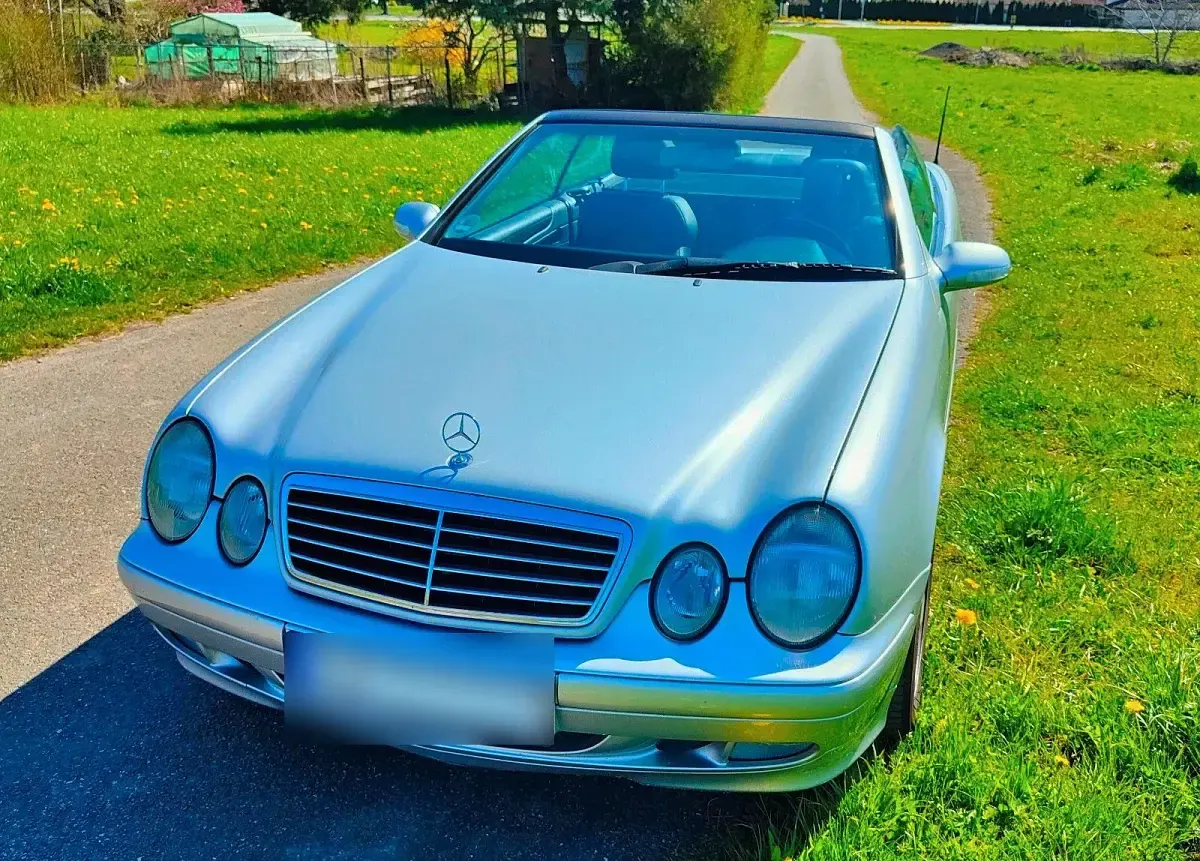 Gebraucht Mercedes CLK230 Avantgarde 197 PS (144 kW) 2002 Silber Cabrio