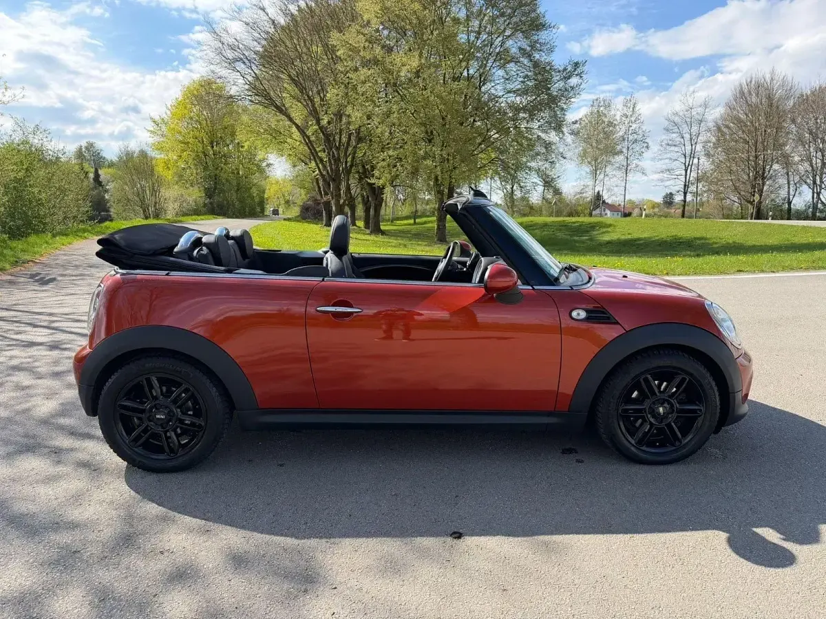 Occasion Mini Cooper D Cabriolet 111 ch (81 kW) 2013 Orange Cabriolet