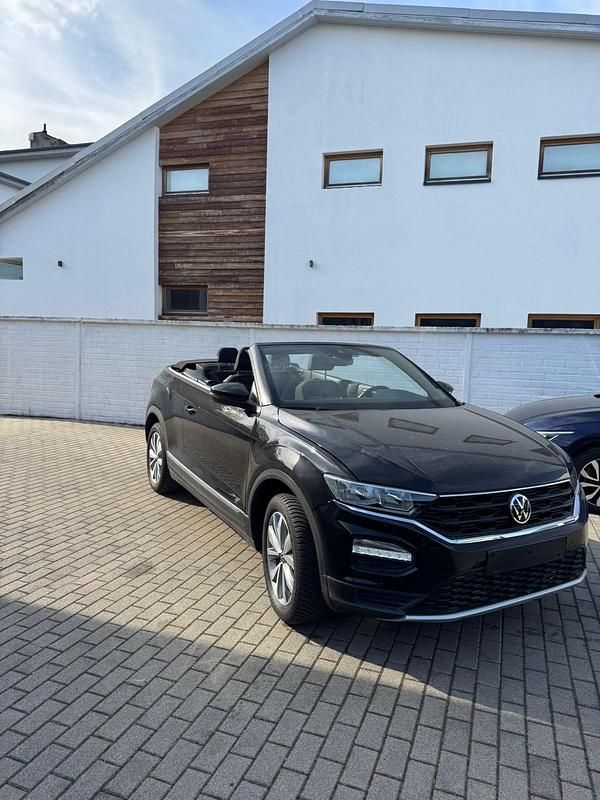 Gebraucht VW T-Roc Cabriolet 110 PS (80 kW) 2021 Schwarz Cabrio