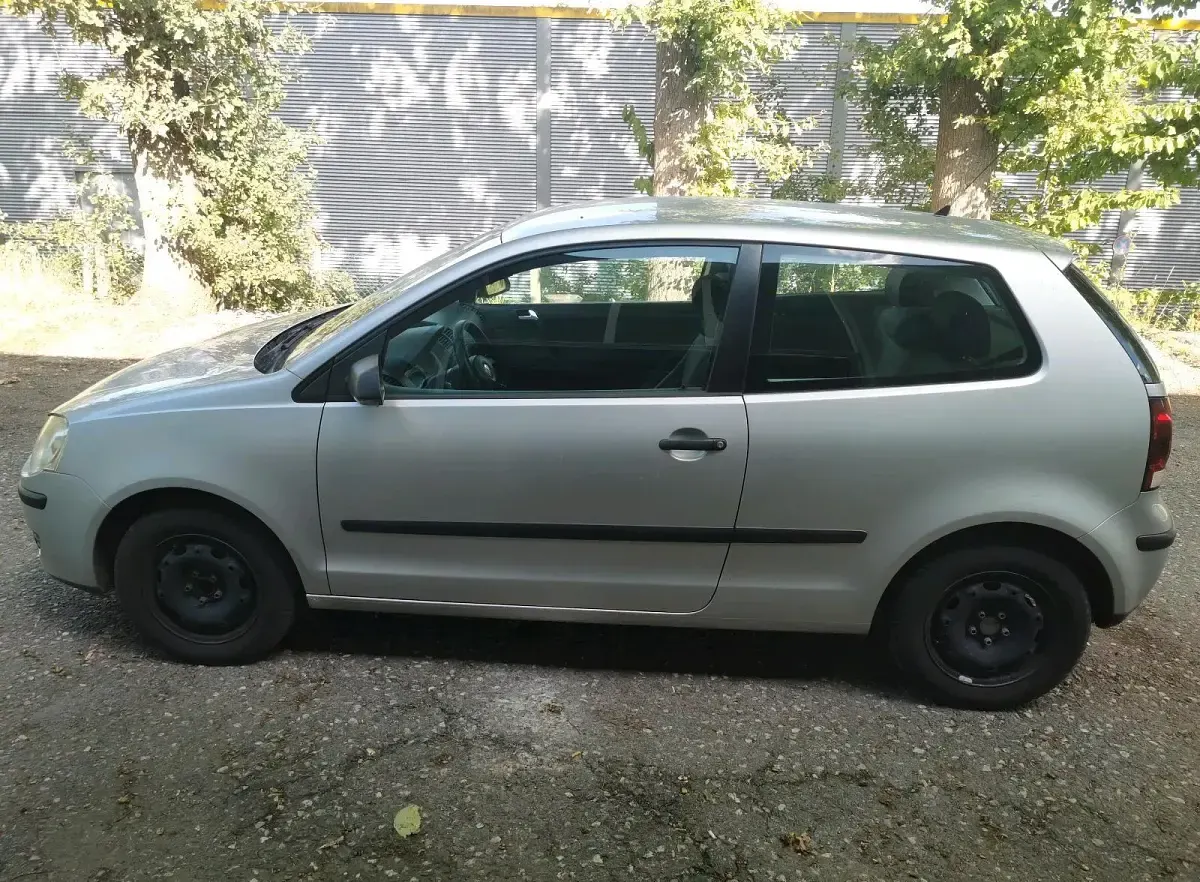 Gebraucht VW Polo 75 PS (55 kW) 2006 Silber Kleinwagen