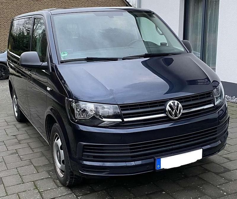 Second-hand VW T6 Edition 150 CP (110 kW) 2017 Albastru Van