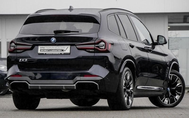 Gebraucht BMW iX3 Impressive 210 kW (286 PS) 2023 Schwarz SUV