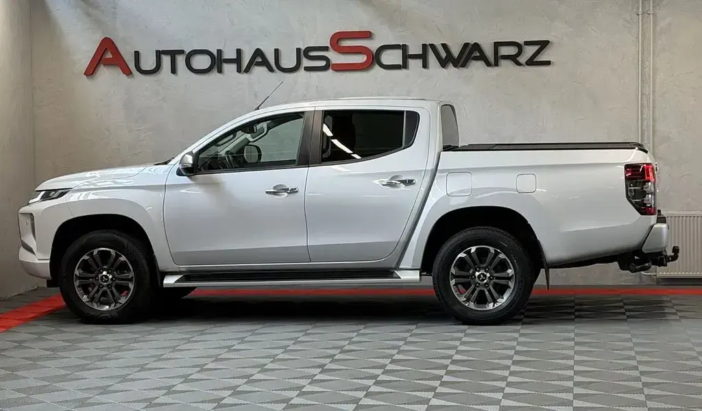 Gebraucht Mitsubishi L200 Top 150 PS (110 kW) 2021 Titanweiss (d) Pickup