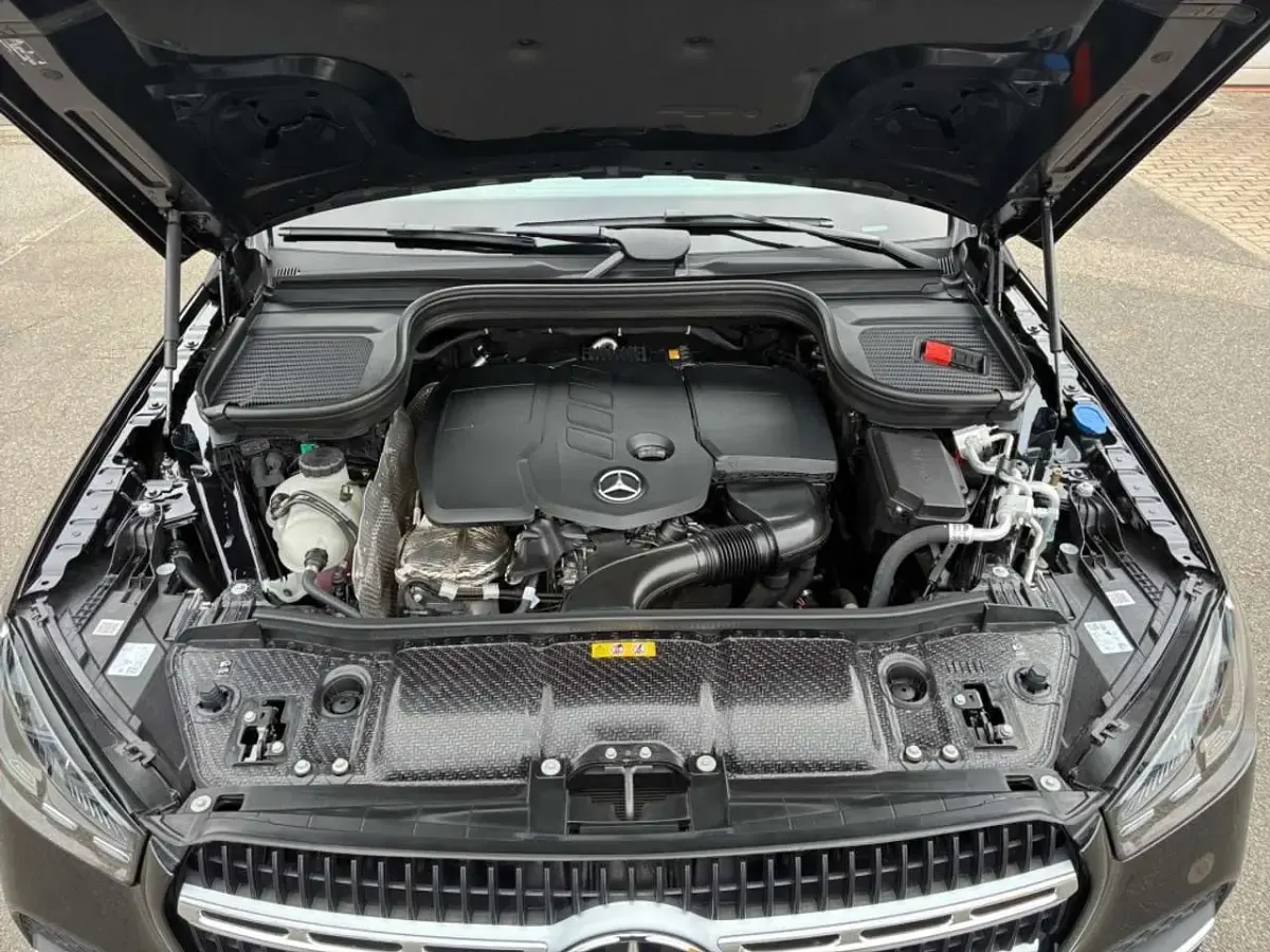 Gebraucht Mercedes GLE350 Advanced 197 PS (144 kW) 2025 Schwarz SUV