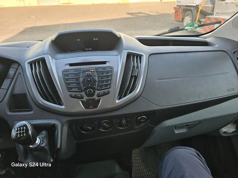 Second-hand Ford Transit 131 CP (96 kW) 2020 Alb Monovolum