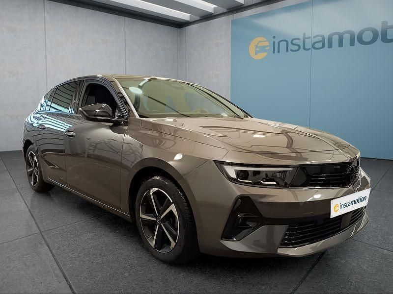 Gebraucht Opel Astra 131 PS (96 kW) 2025 Grau Limousine