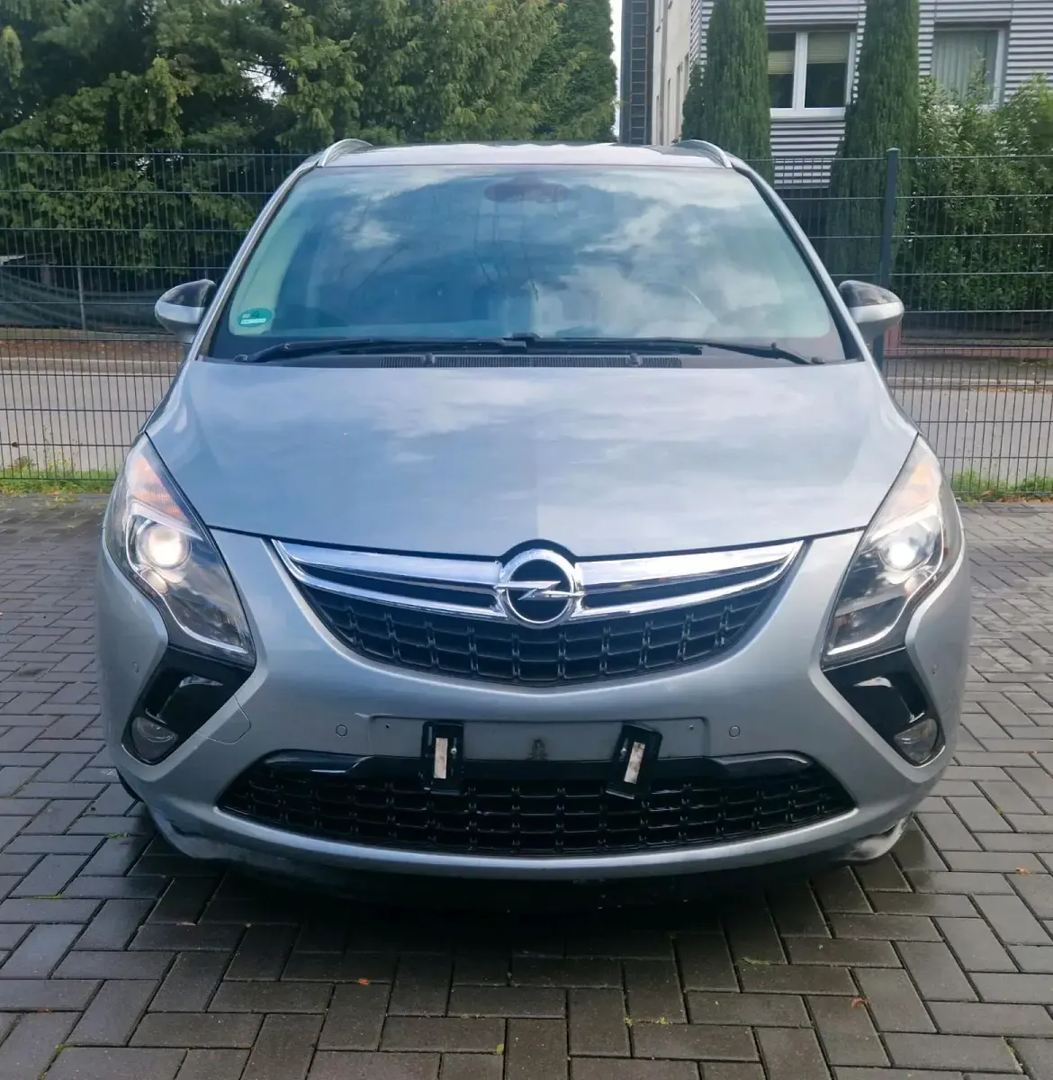 Gebraucht Opel Zafira Tourer 150 PS (110 kW) 2012 Silber Van / Kleinbus