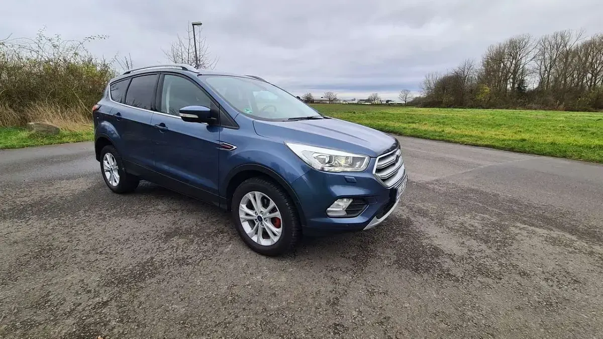 Gebraucht Ford Kuga Cool & Connect 150 PS (110 kW) 2020 Blau SUV