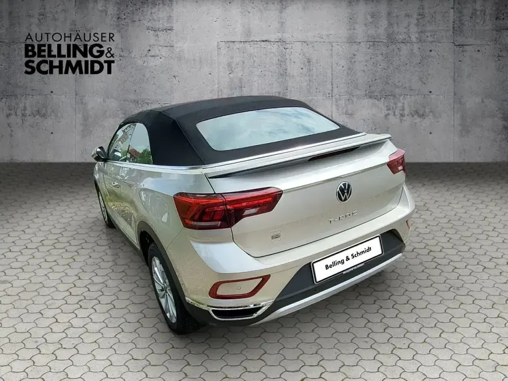 Gebraucht VW T-Roc Cabriolet Style 110 PS (80 kW) 2023 Ivory silver (metallic) Cabrio