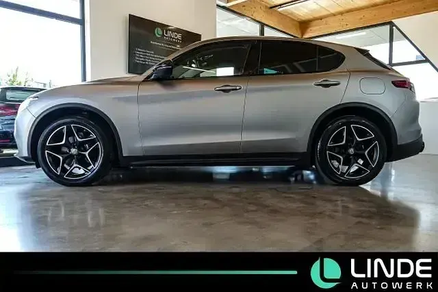Second-hand Alfa Romeo Stelvio Super 209 CP (153 kW) 2021 Gri SUV