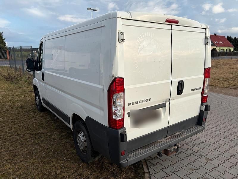Gebraucht Peugeot Boxer 100 PS (73 kW) 2011 Weiß Van