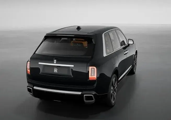 Neu Rolls Royce Cullinan 544 PS (400 kW) 2026 Schwarz SUV