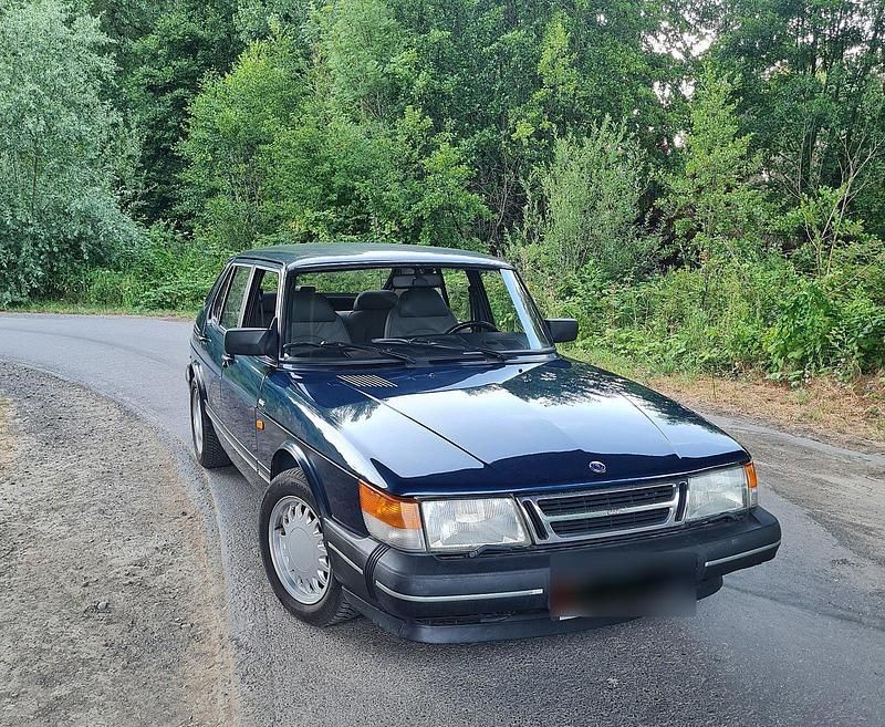 Blau Gebraucht 1991 Saab 900 Kleinwagen | 10.900 € - Bild 1/4