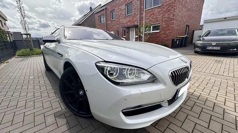 Weiß Gebraucht 2012 BMW 640 Coupé | 15.999 € - Bild 1/4
