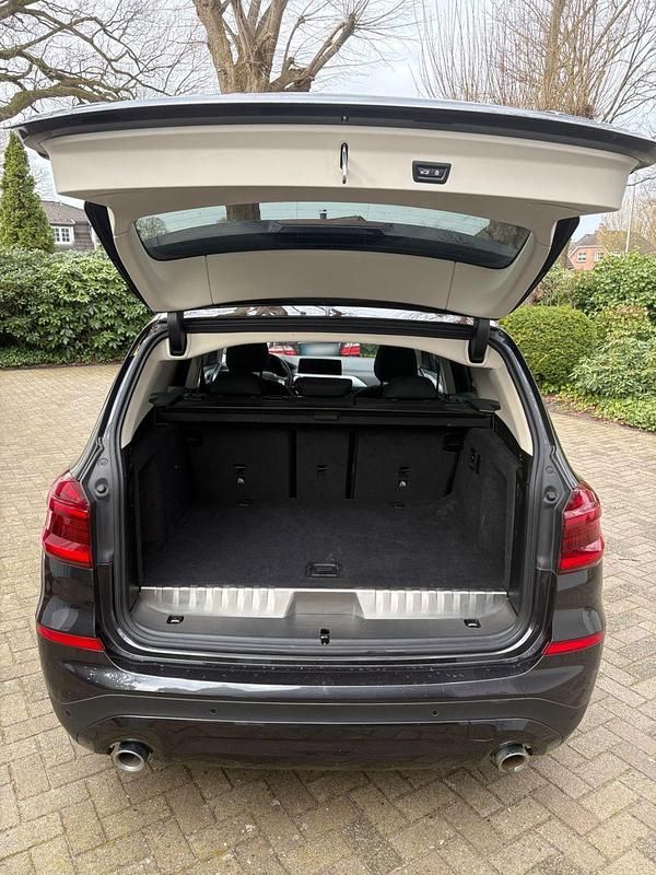 Gebraucht BMW X3 Advantage 292 PS (214 kW) 2021 Grau SUV