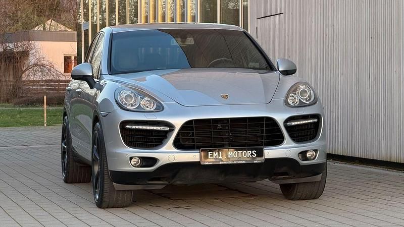 Gebraucht Porsche Cayenne Turbo 500 PS (367 kW) 2011 Silber SUV