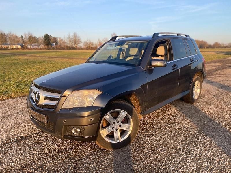 Grau Gebraucht 2008 Mercedes GLK320 SUV | 3.550 € (Guter Preis) - Bild 1/4