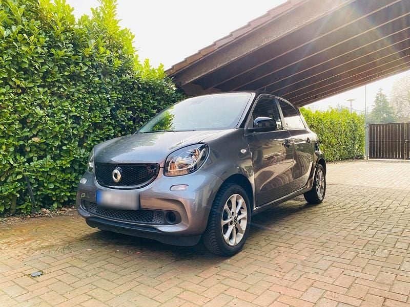 Gebraucht Smart ForFour Passion 71 PS (52 kW) 2015 Grau Kleinwagen