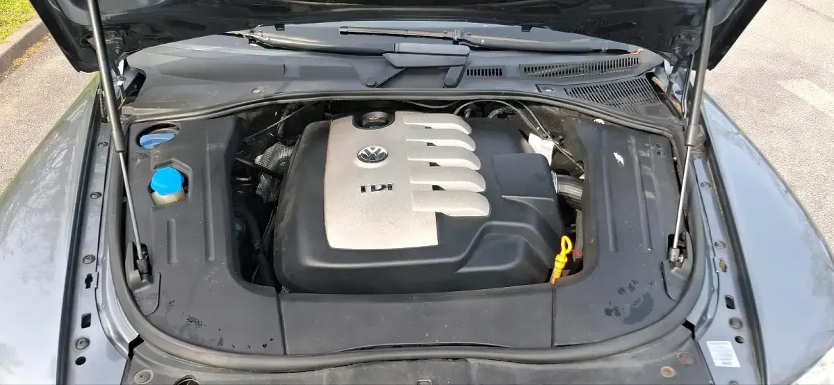 Gebraucht VW Touareg 175 PS (128 kW) 2004 Silber SUV