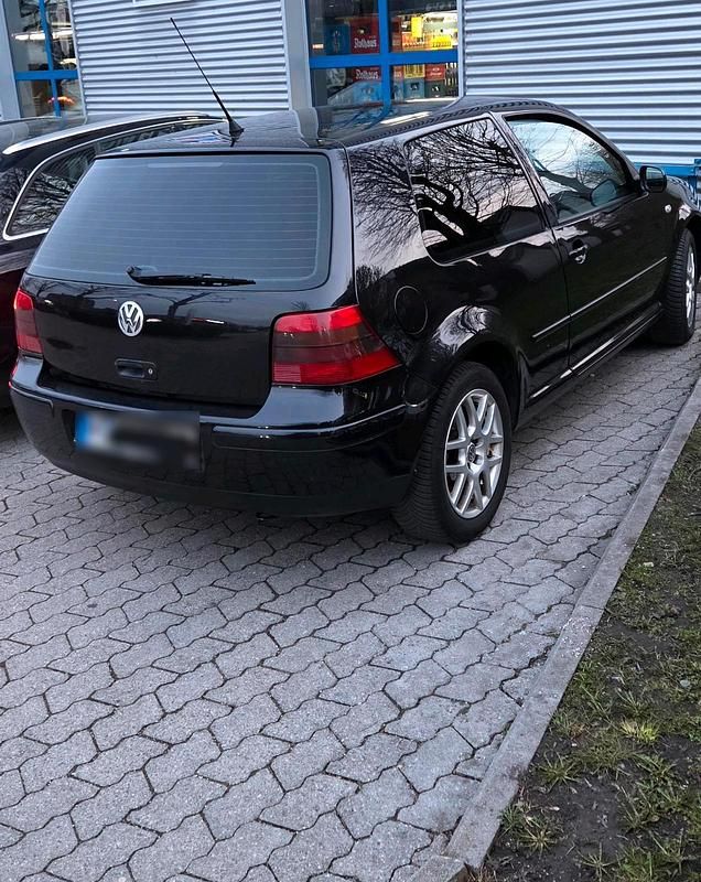 Usata VW Golf 105 CV (77 kW) 2003 Nero Coupé