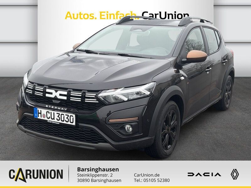 Perlmuttschwarz metallic Gebraucht 2025 Dacia Sandero Extreme Kleinwagen | 20.760 € (Fairer Preis) - Bild 1/4