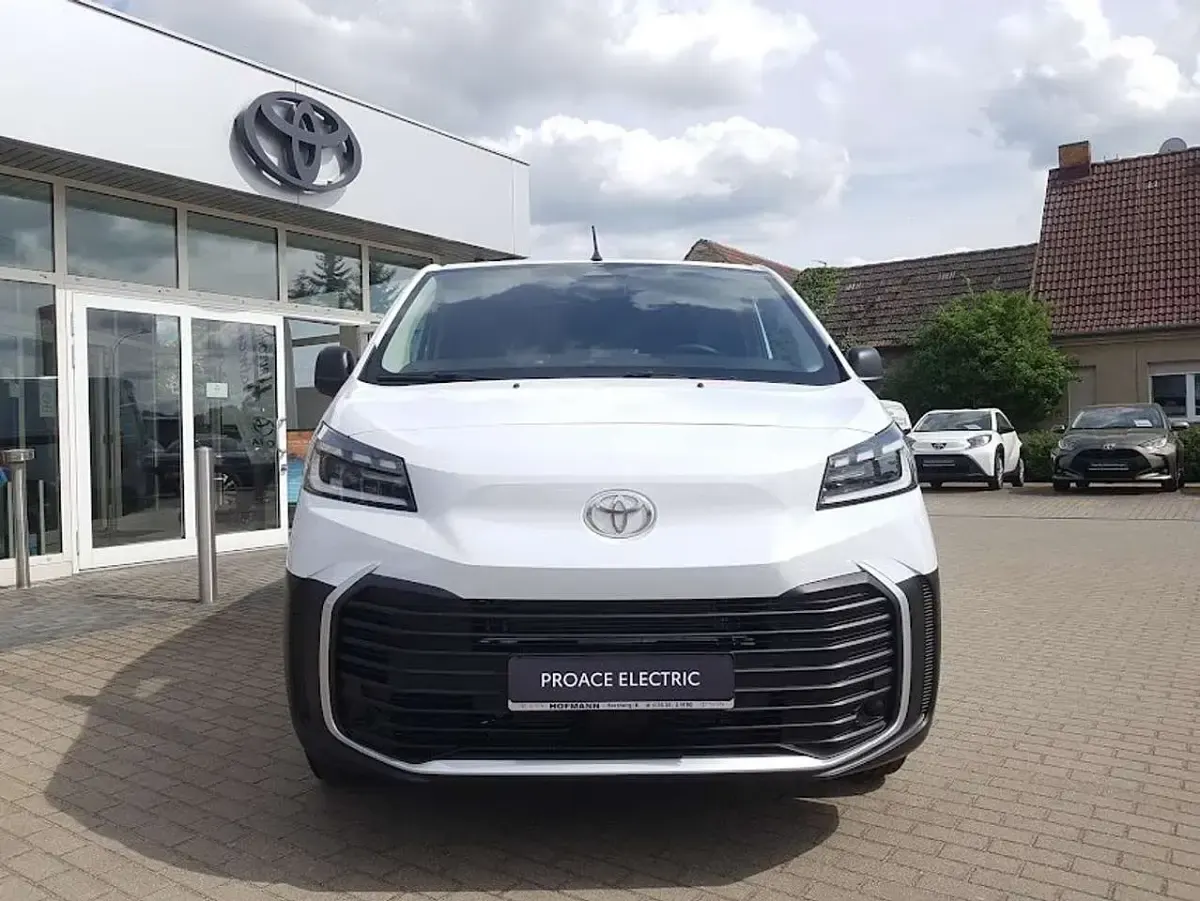 Neu Toyota Proace 100 kW (136 PS) 2026 Icy white Van / Kleinbus