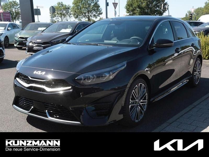Zilinaschwarz metallic Neu 2025 Kia Ceed GT-Line Kleinwagen | 30.989 € (Fairer Preis) - Bild 1/4