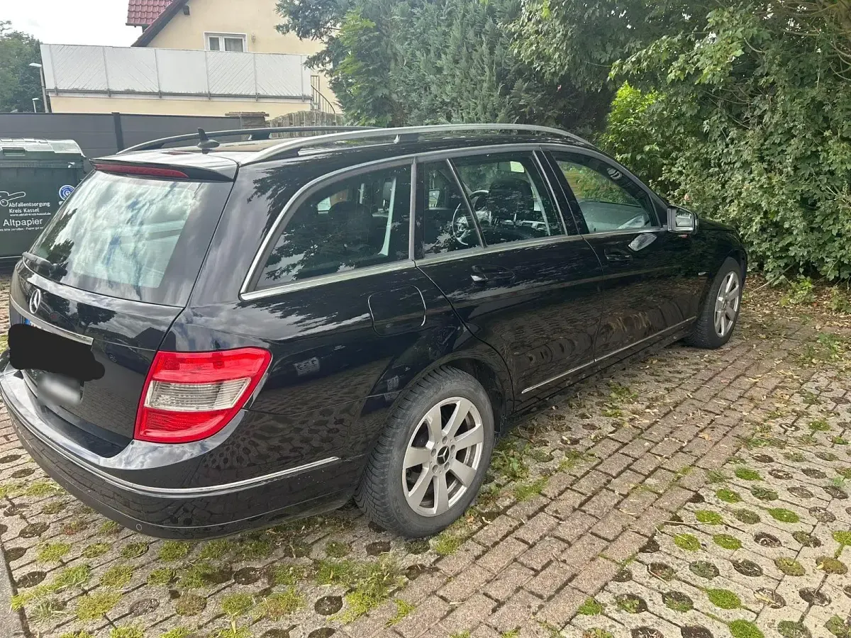 Gebraucht Mercedes C180 156 PS (114 kW) 2010 Schwarz Kombi