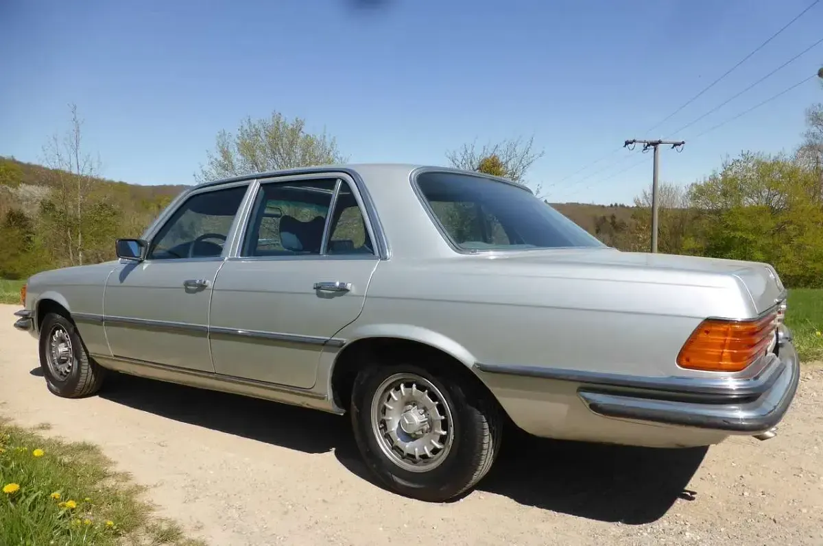 Gebraucht Mercedes 280 SE 185 PS (136 kW) 1974 Silber Limousine