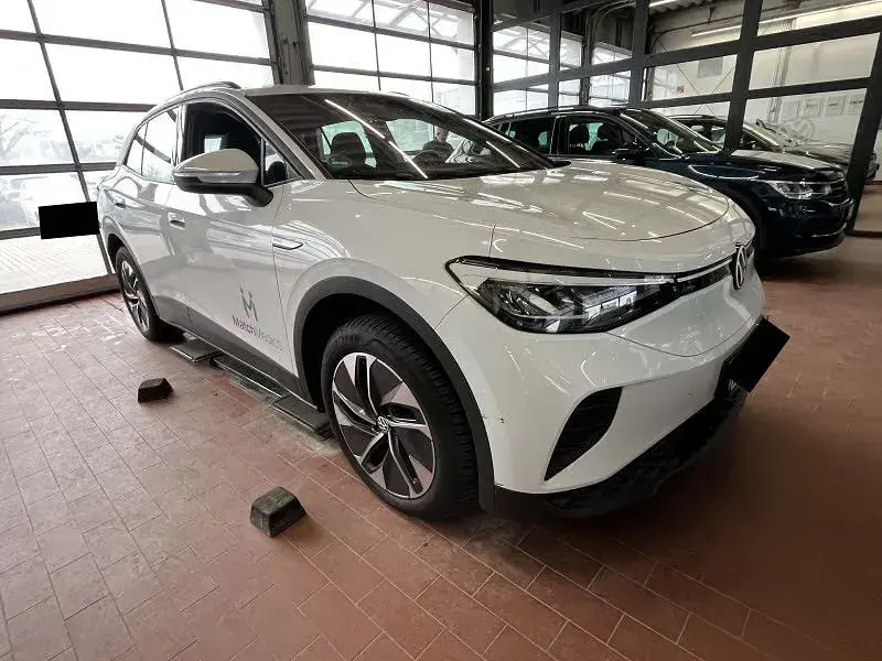 Gebraucht VW ID.4 Pro Performance 150 kW (204 PS) 2023 Weiß SUV