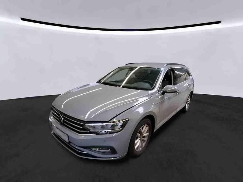 Moonstone gray Gebraucht 2022 VW Passat Business Kombi | 21.970 € (Superpreis) - Bild 1/4