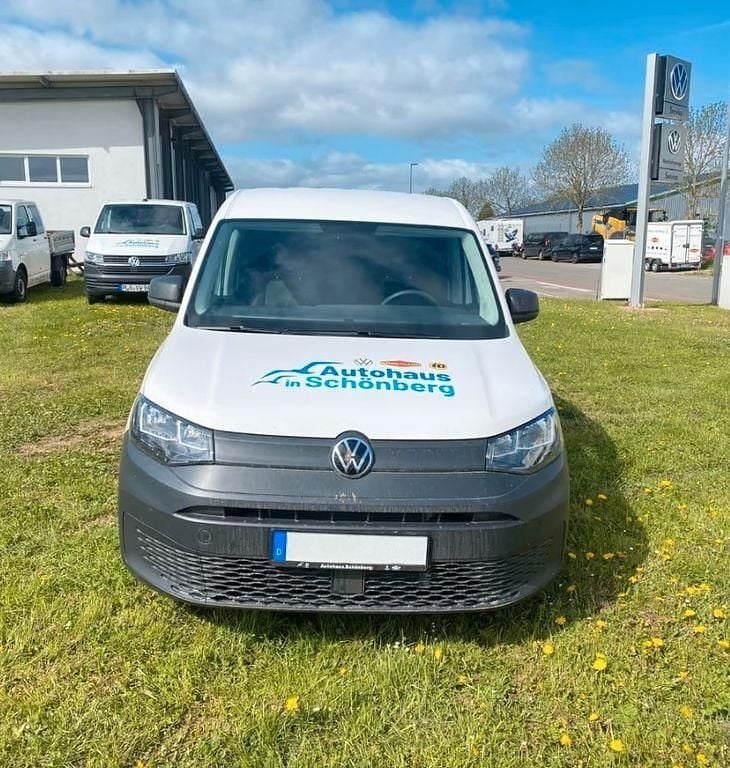 Gebraucht VW Caddy Basis 102 PS (75 kW) 2023 Weiß Van / Kleinbus