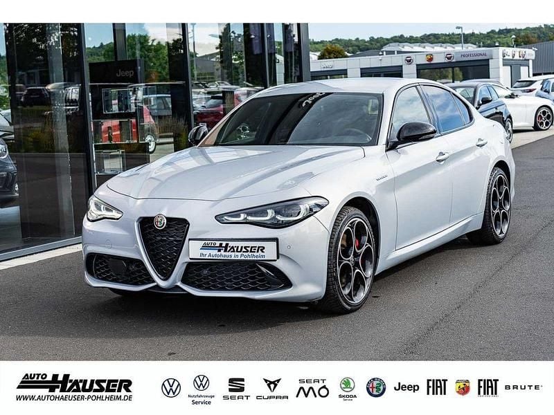 Weiss Gebraucht 2024 Alfa Romeo Giulia Veloce Limousine | 37.975 € (Guter Preis) - Bild 1/4