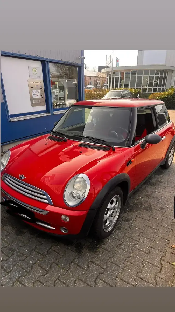 Używany Mini Cooper 90 KM (66 kW) 2005 Czerwony Hatchback