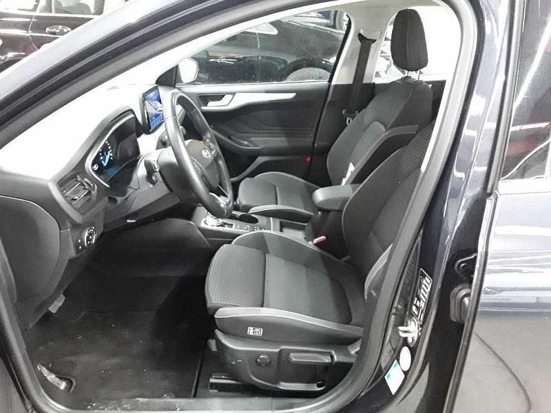 Gebraucht Ford Focus Cool & Connect 120 PS (88 kW) 2020 Blau Limousine