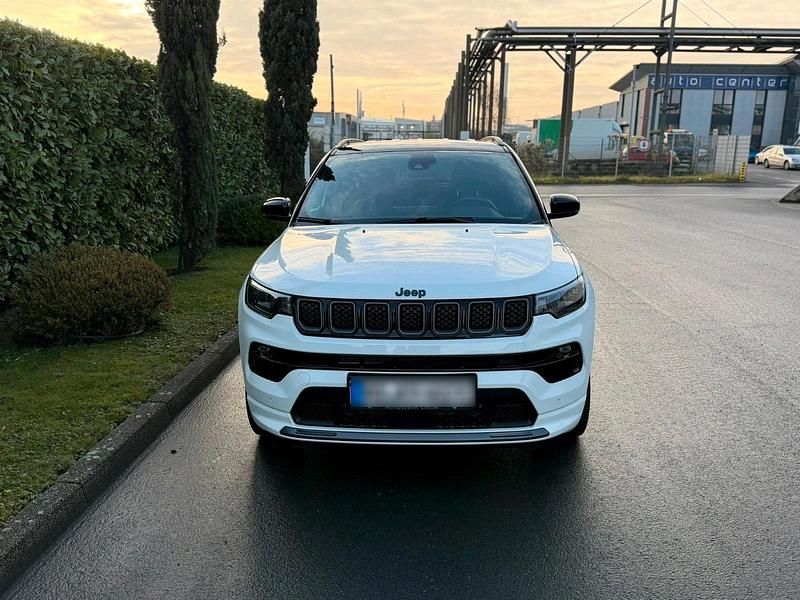 Gebraucht Jeep Compass 241 PS (177 kW) 2022 Weiß SUV
