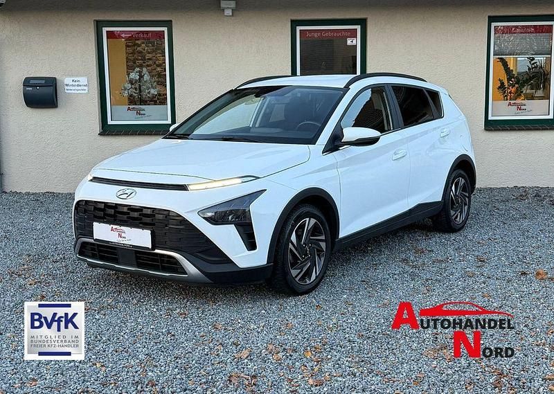 Weiß Gebraucht 2021 Hyundai Bayon SUV | 16.885 € - Bild 1/4