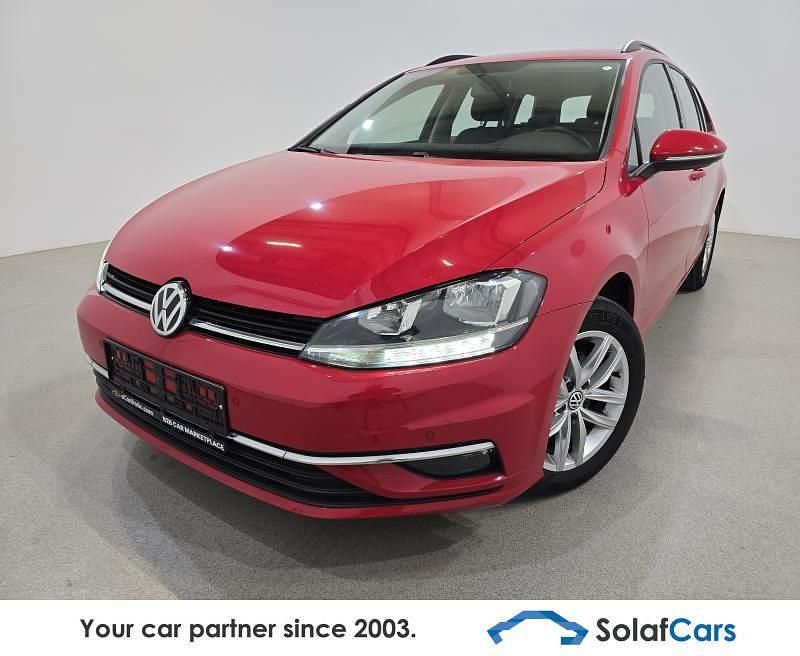 Rot Gebraucht 2020 VW Golf VII Limousine | 11.132 € (Superpreis) - Bild 1/4