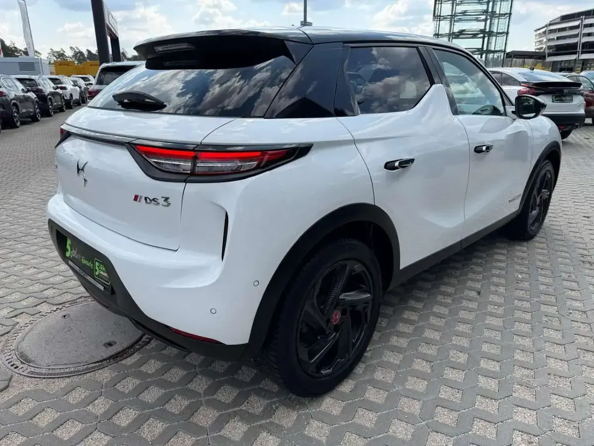 Gebraucht DS Automobiles DS3 Crossback E-Tense 100 kW (136 PS) 2022 Weiß (weiss) SUV