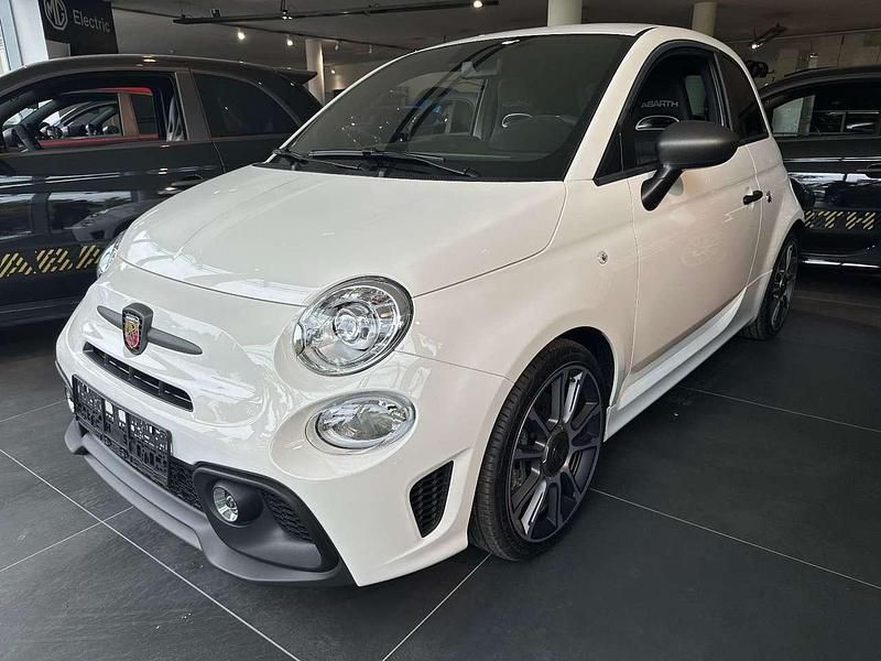 Gara weiß Gebraucht 2024 Abarth 595 Kleinwagen | 26.990 € (Etwas zu teuer) - Bild 1/4